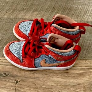 Kids Jordan One Size 13